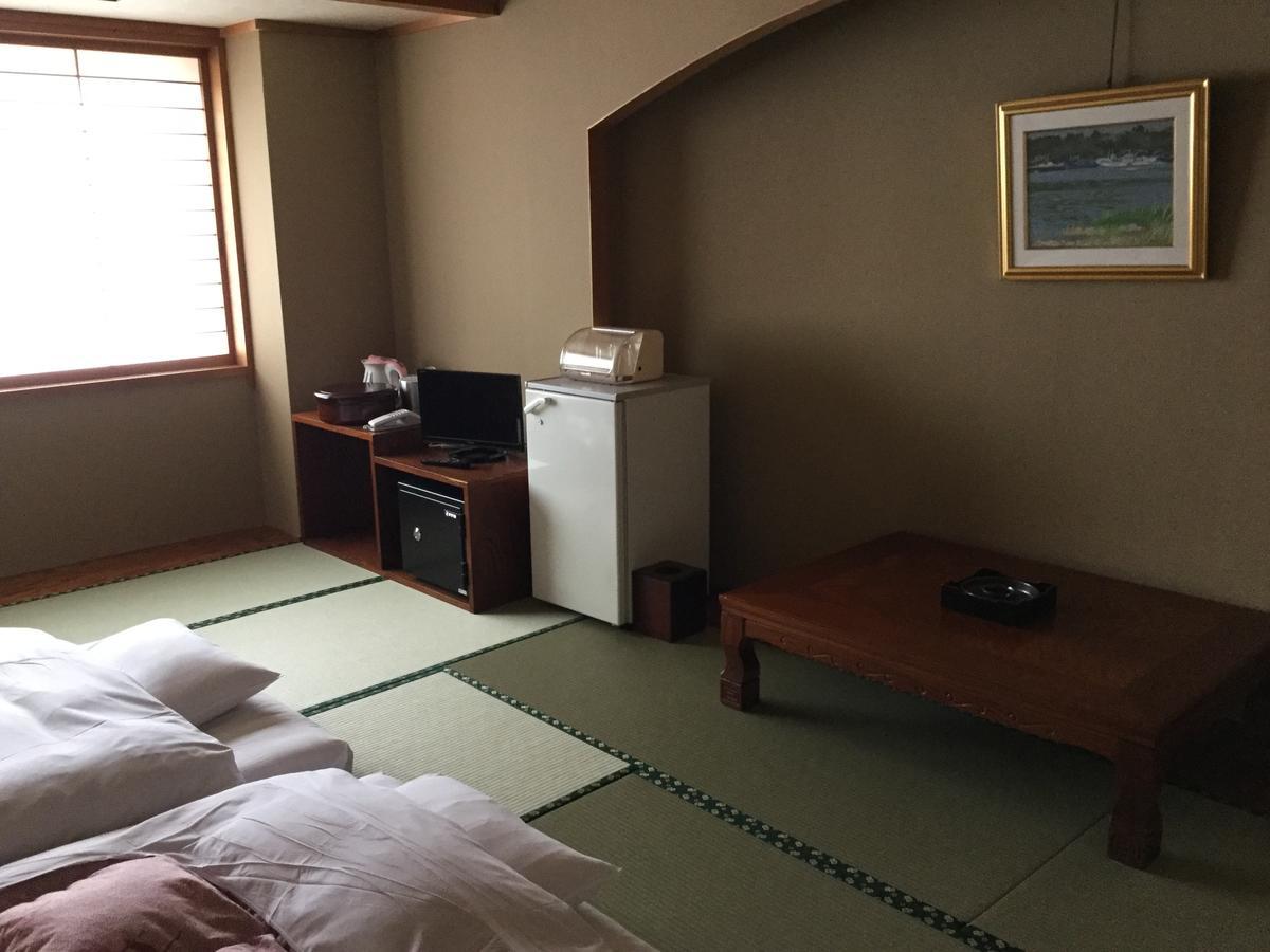 Utsunomiya Inter Resort Hotel & Golf Tsuru Country Club ภายนอก รูปภาพ